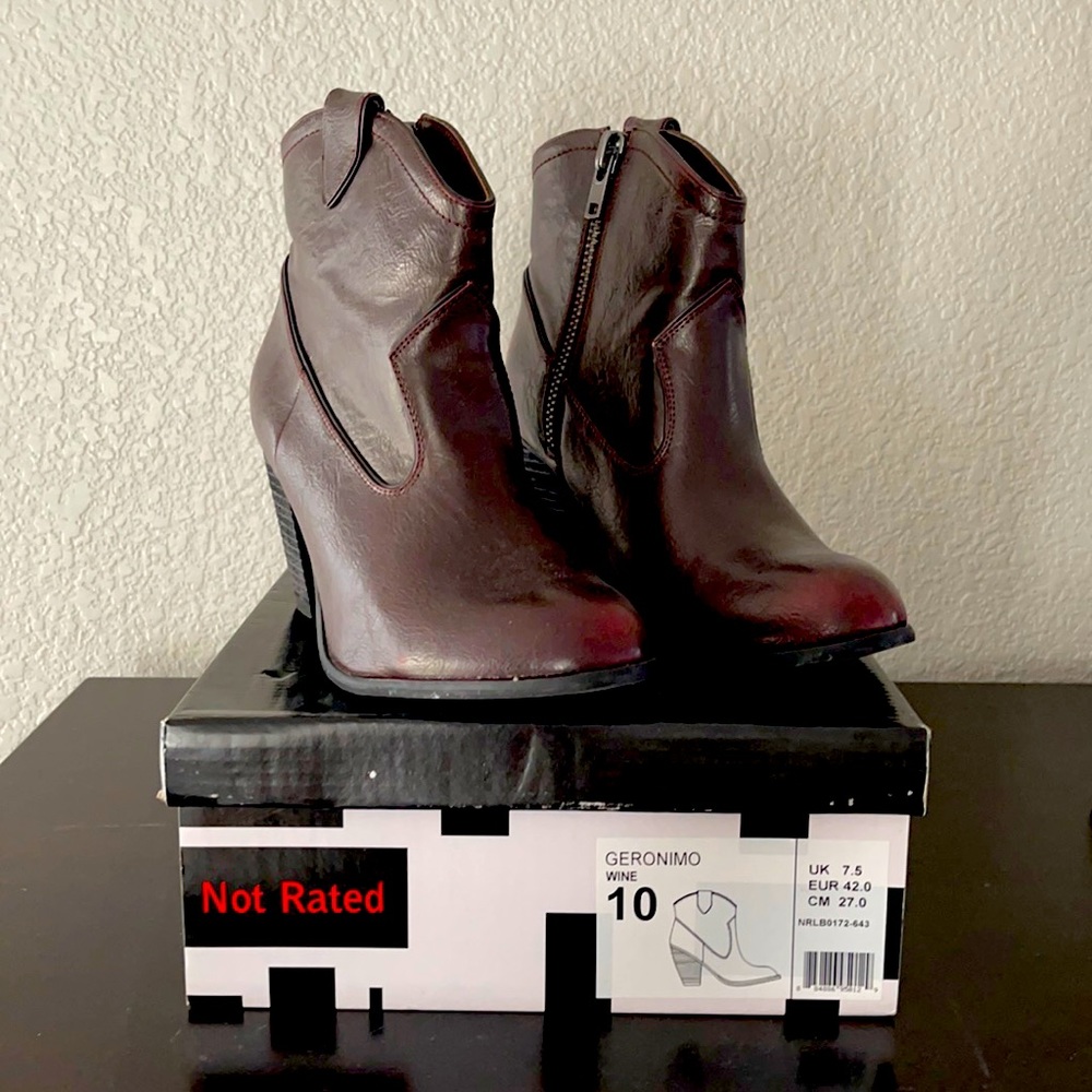 Not Rated Geronimo booties size 10 color Wine